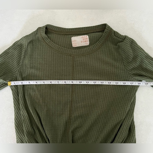 JACKSON ROWE/ Olive green twist front/  Waffle knit/ Long sleeved top/ Size US S - Picture 6 of 8